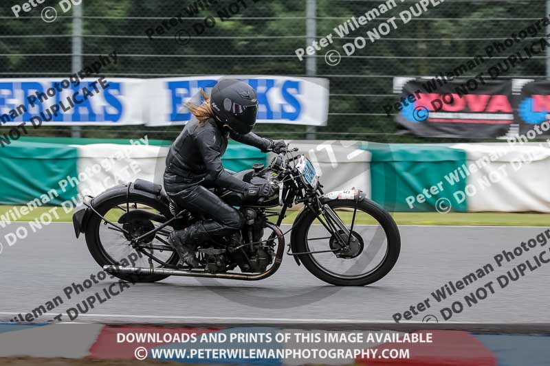 Vintage motorcycle club;eventdigitalimages;mallory park;mallory park trackday photographs;no limits trackdays;peter wileman photography;trackday digital images;trackday photos;vmcc festival 1000 bikes photographs